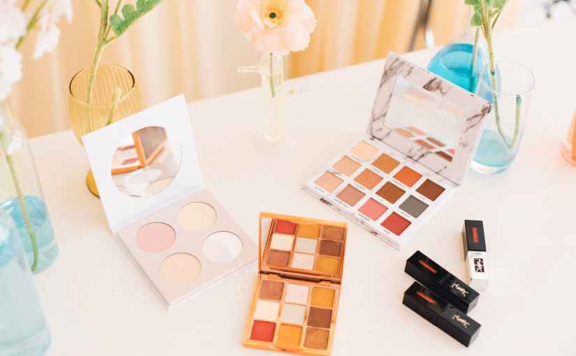 <strong>Makijaż – pomysł na doskonały wieczór panieński</strong>